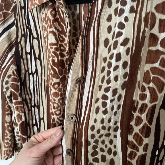 Vintage Alfred Dunner Animal Print Button Up Top - Picture 3 of 3